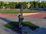 Монумент воинской и трудовой Славы (Площадь победы)